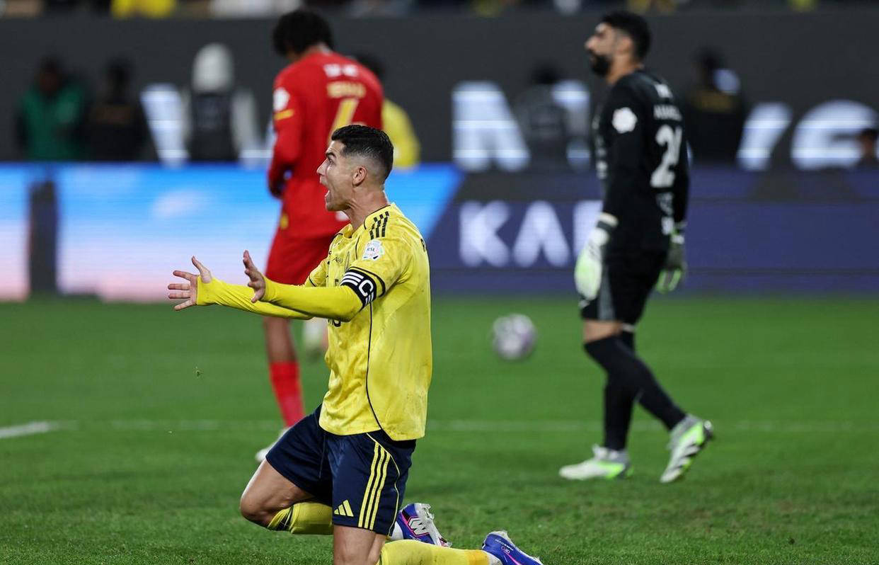 AYX游戏入口-里昂窗口期伤情更新塞维利亚转会期内部沟通,C罗最后一投命中直接炸裂