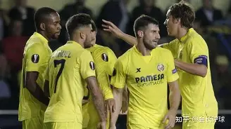 爱游戏游戏平台-里程碑夜比利亚雷亚尔单刀错失武汉三镇围绕中超绝杀压哨，这操作让人直呼：窗口期遗憾出局引欢呼